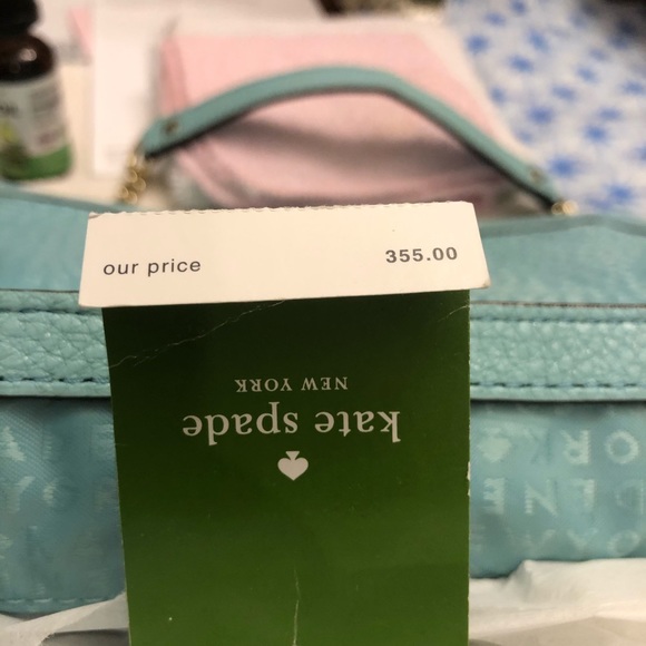 Kate Spade Shoulder Bag Quilted with Chain Shoulder Strap & Envelope Style. - Picture 12 of 13